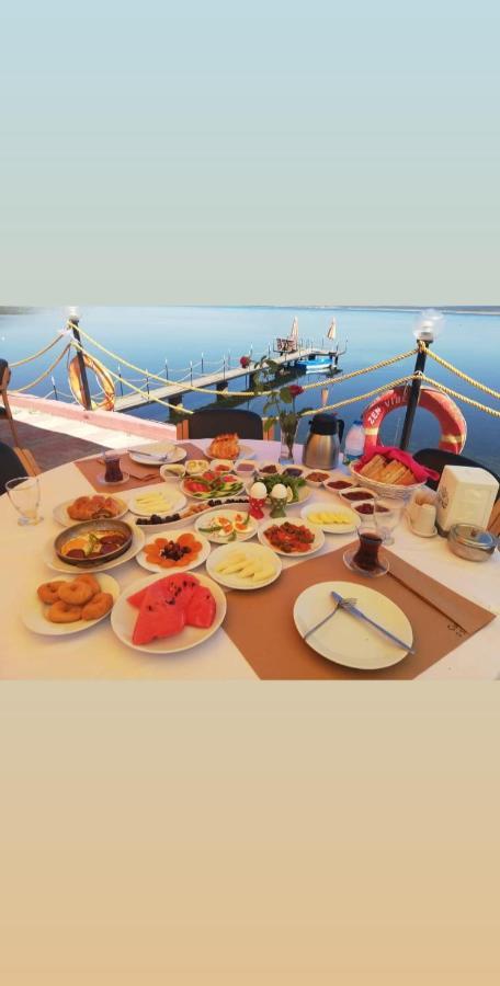 Cunda Asiyan Otel Ayvalı Exteriör bild